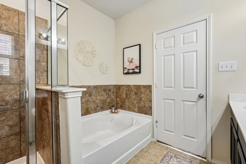2007 Avondown Road Forney, TX 75126