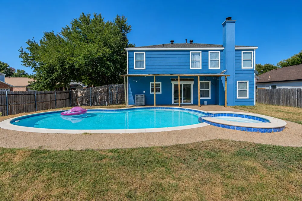 1125 Greenbend Drive Denton, TX 76210