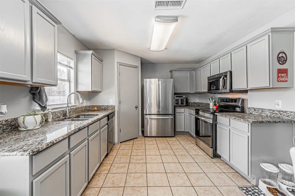 1125 Greenbend Drive Denton, TX 76210