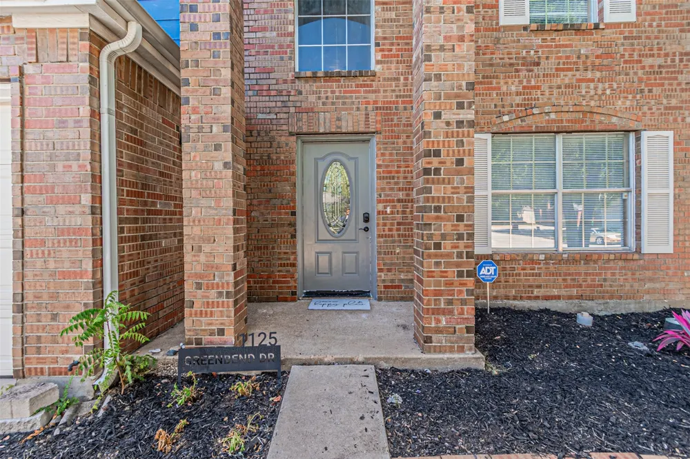 1125 Greenbend Drive Denton, TX 76210