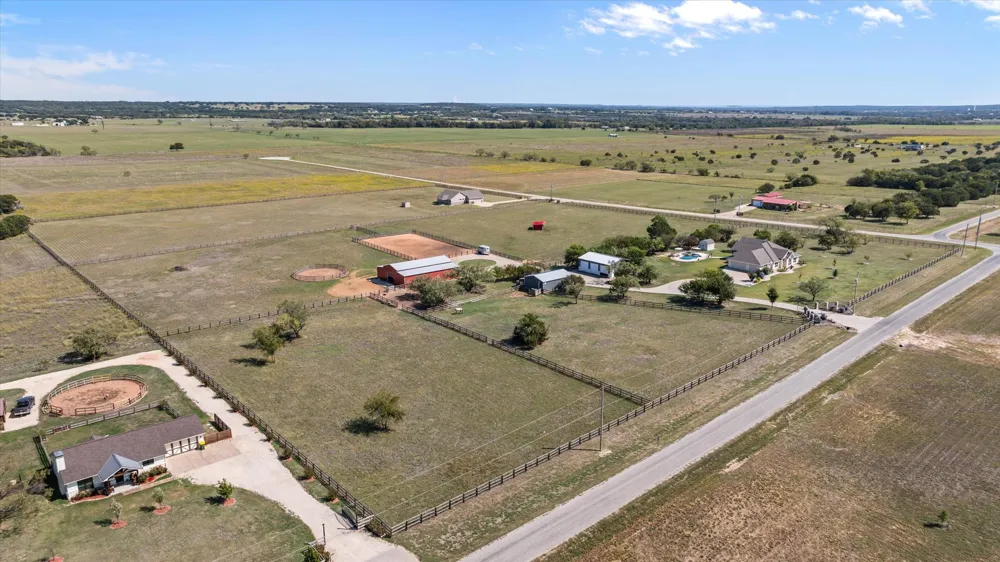 120 Private Road 2658 Walnut Springs, TX 76690