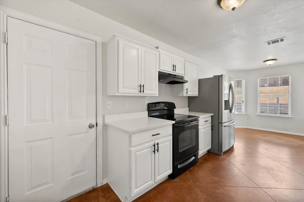 624 Lunar Circle Granbury, TX 76049