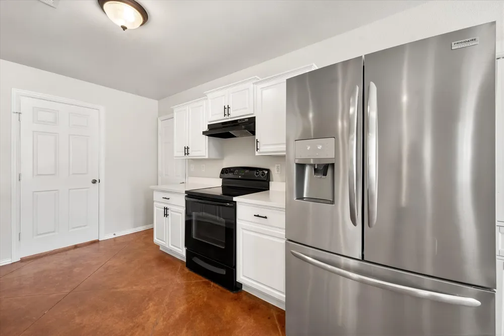 624 Lunar Circle Granbury, TX 76049