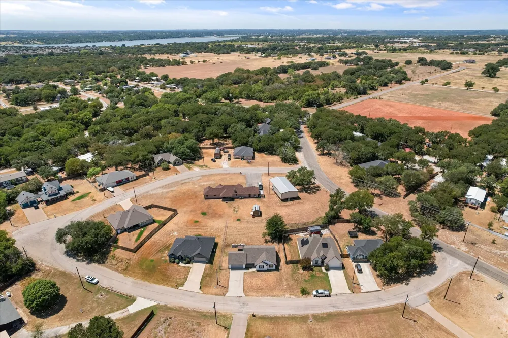 624 Lunar Circle Granbury, TX 76049