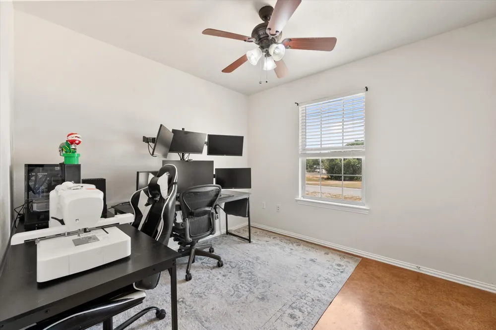 624 Lunar Circle Granbury, TX 76049