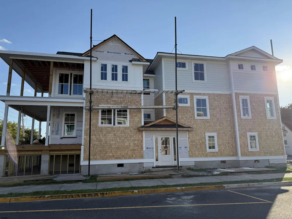 302 Wesley Ave Ocean City, NJ 08226