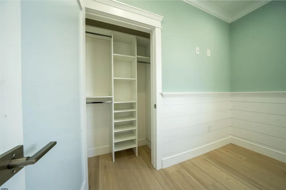 111 N Dorset Ventnor, NJ 08406