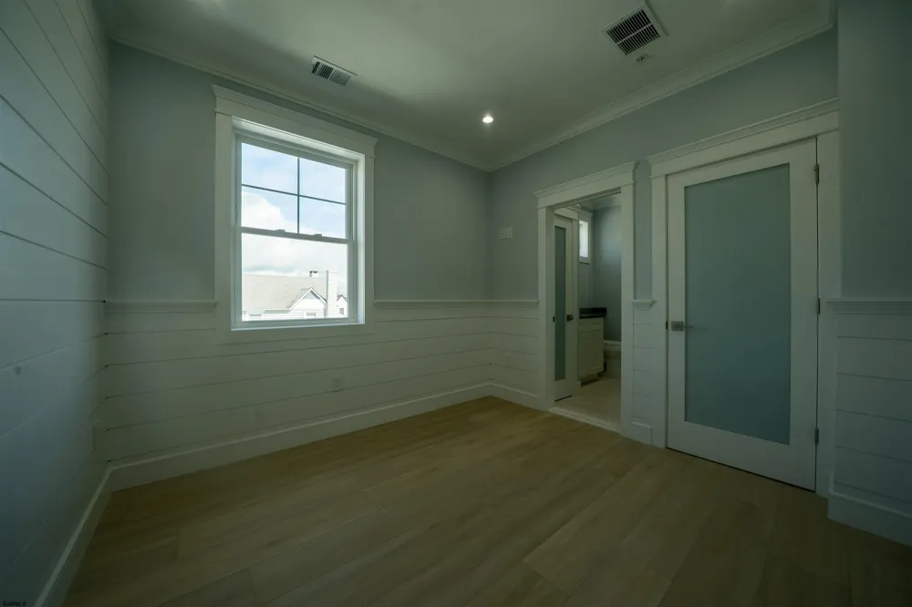 111 N Dorset Ventnor, NJ 08406