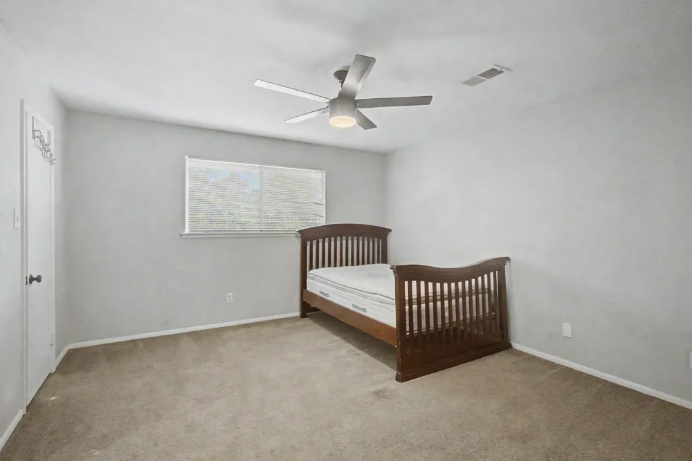 413 W Semands Avenue Conroe, TX 77301