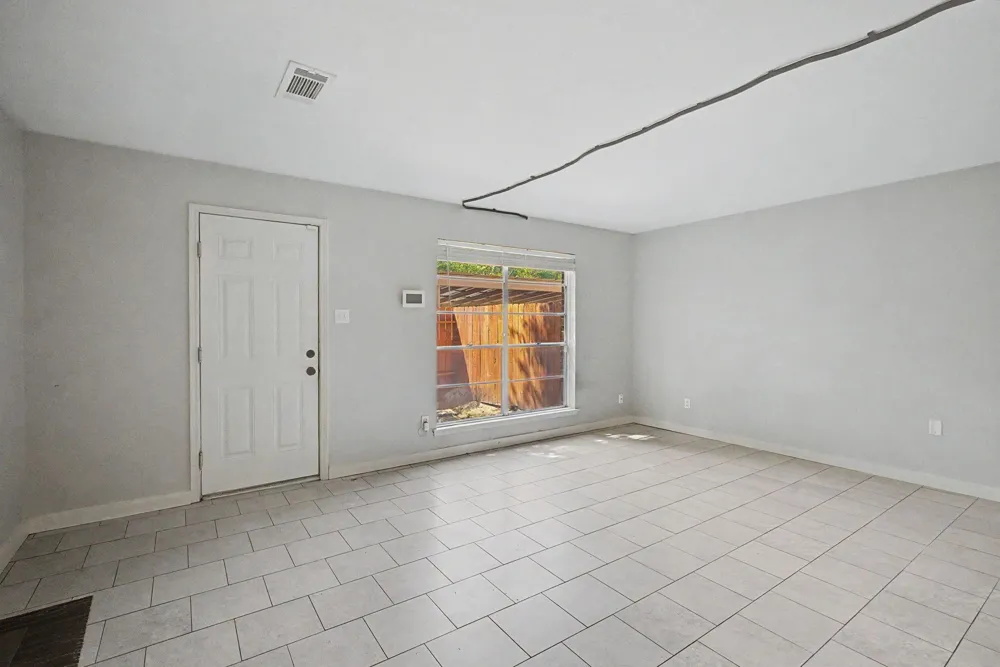 413 W Semands Avenue Conroe, TX 77301