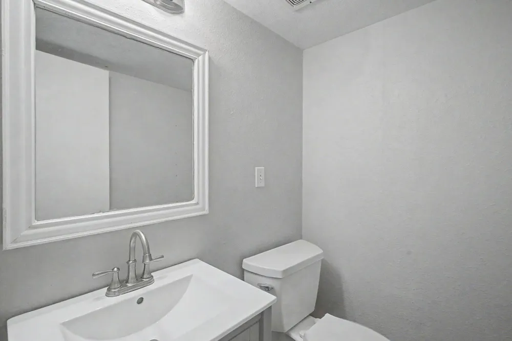 413 W Semands Avenue Conroe, TX 77301