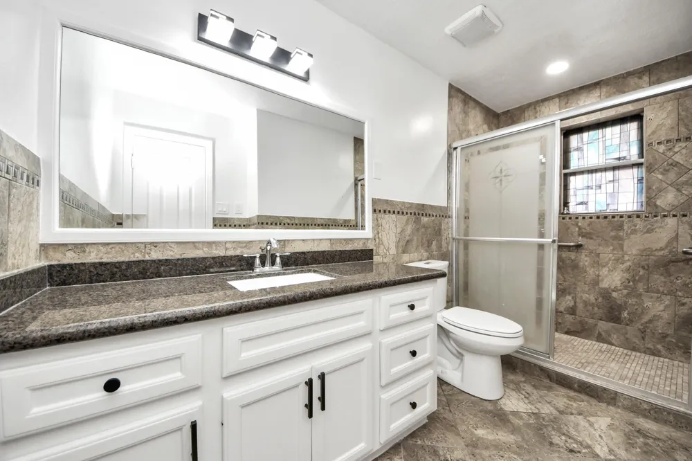 2212 Raspberry Lane Pasadena, TX 77502