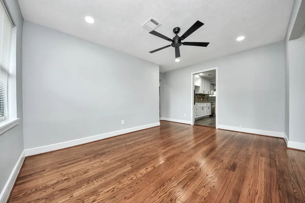 2212 Raspberry Lane Pasadena, TX 77502