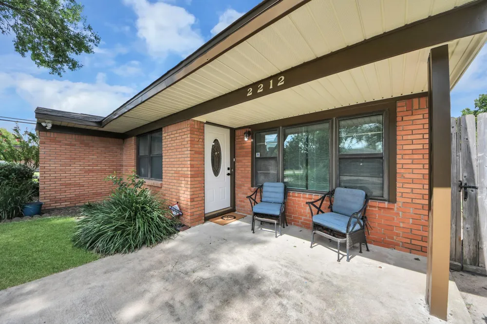 2212 Raspberry Lane Pasadena, TX 77502