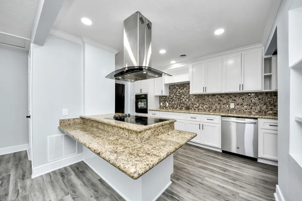 2212 Raspberry Lane Pasadena, TX 77502