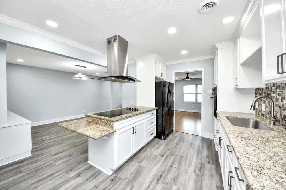 2212 Raspberry Lane Pasadena, TX 77502