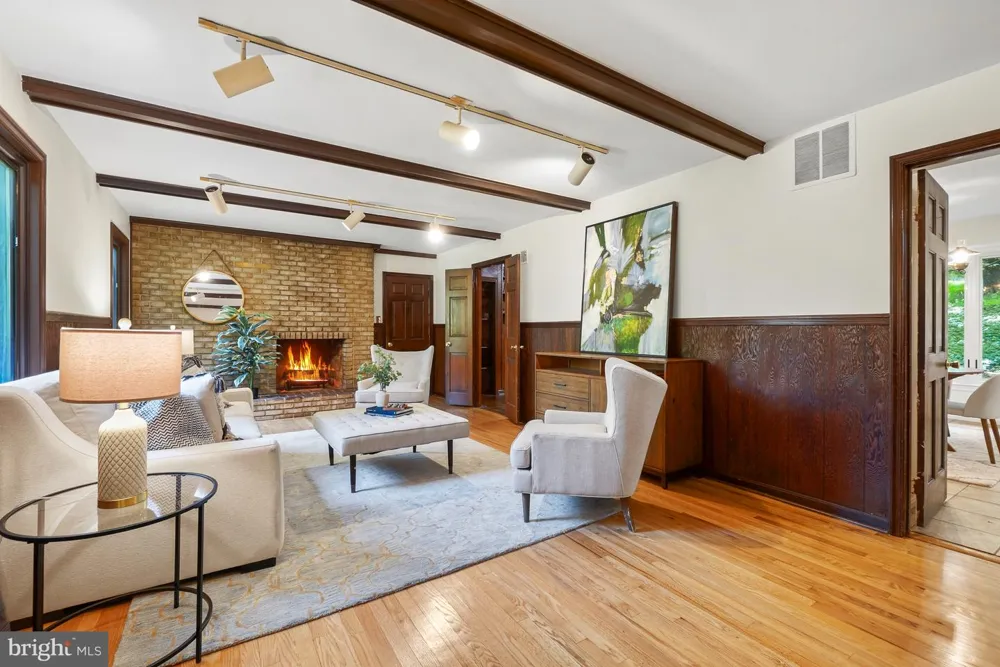 11701 BEEKMAN PLACE Potomac, MD 20854