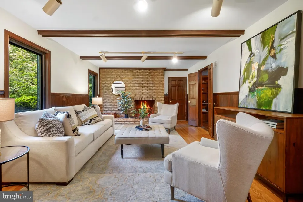 11701 BEEKMAN PLACE Potomac, MD 20854