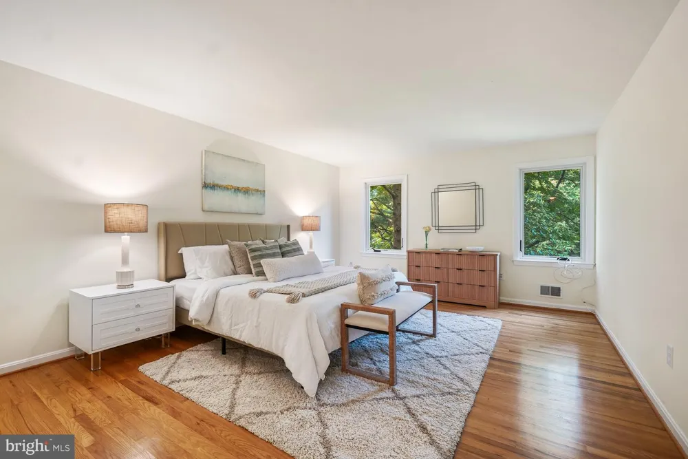11701 BEEKMAN PLACE Potomac, MD 20854