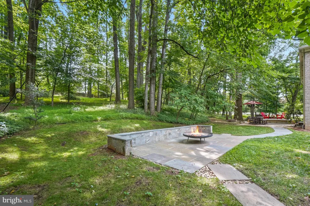 11701 BEEKMAN PLACE Potomac, MD 20854