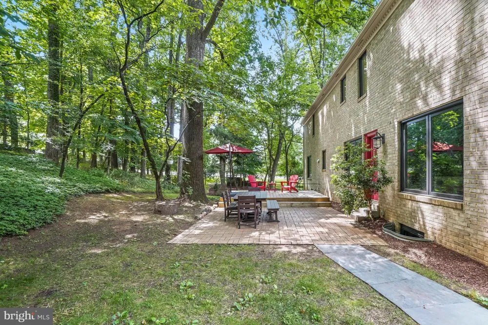 11701 BEEKMAN PLACE Potomac, MD 20854