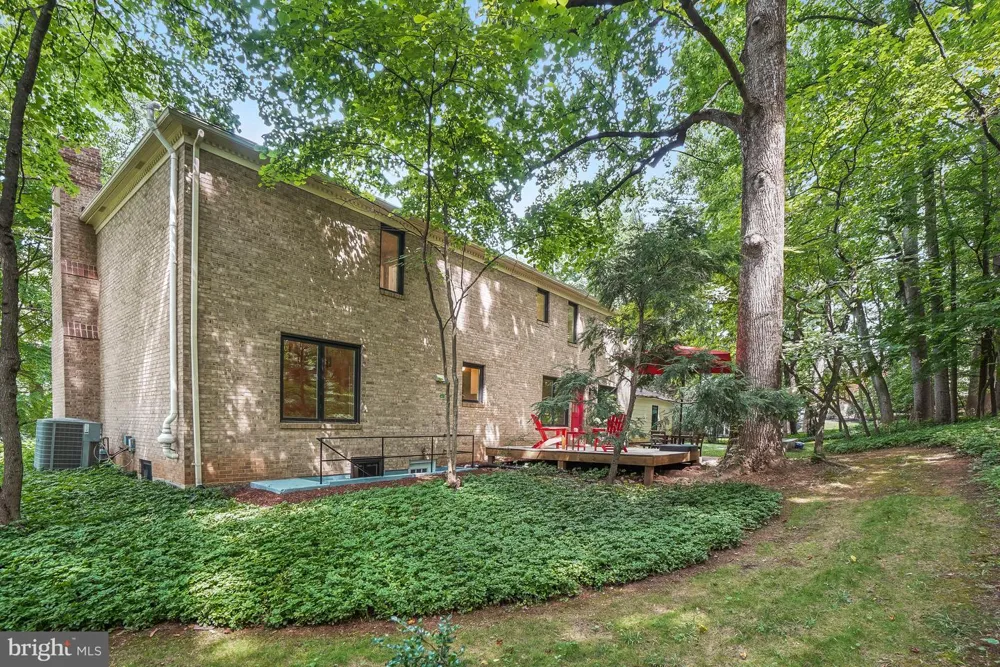 11701 BEEKMAN PLACE Potomac, MD 20854