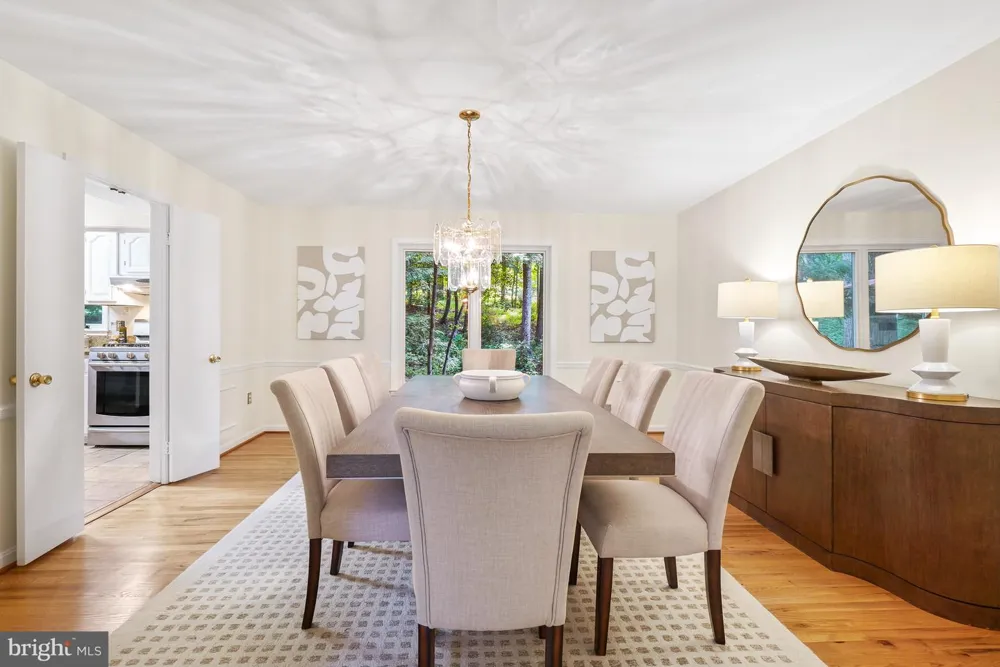 11701 BEEKMAN PLACE Potomac, MD 20854