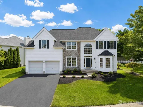 4 Sequoia Drive