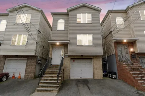 73 WOODLAWN AVE