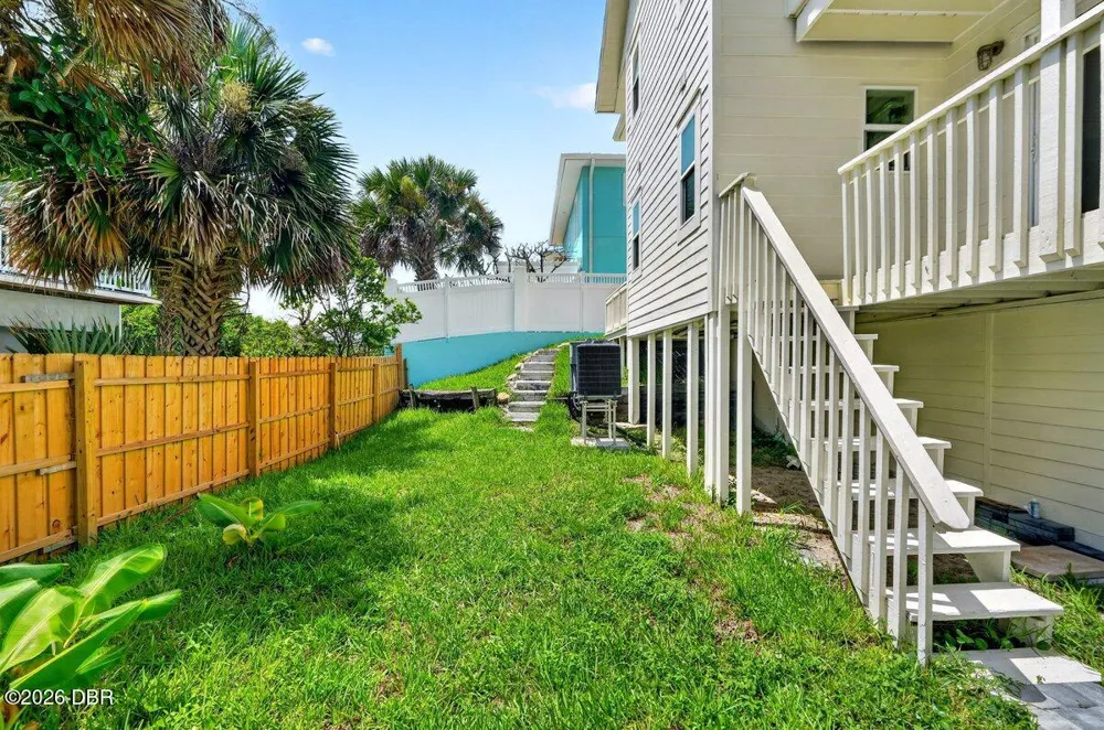 6118 S Atlantic Avenue New Smyrna Beach, FL 32169