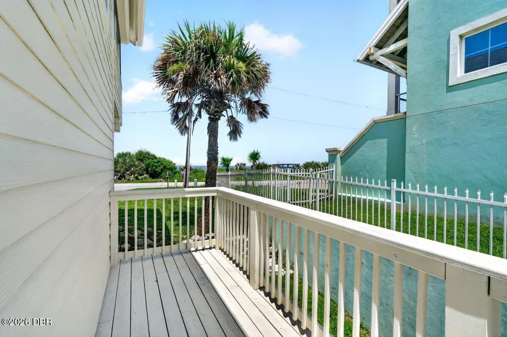 6118 S Atlantic Avenue New Smyrna Beach, FL 32169