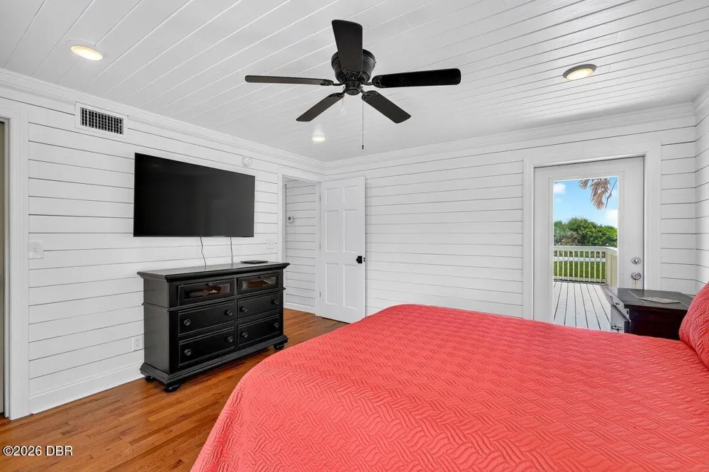 6118 S Atlantic Avenue New Smyrna Beach, FL 32169