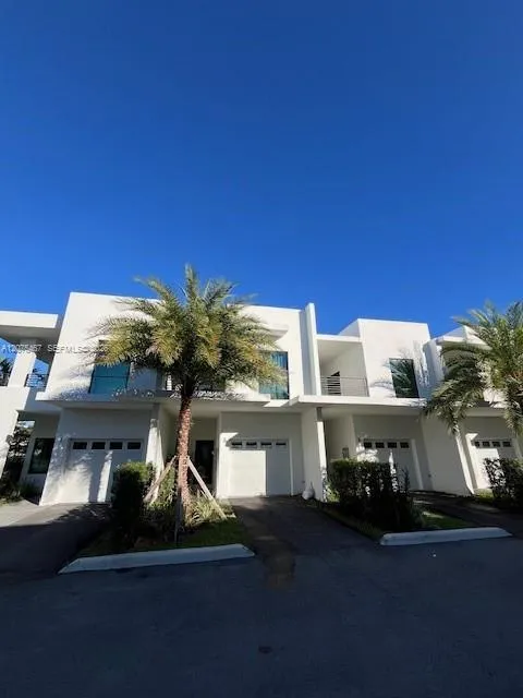 2511 Pierce St #5 Hollywood, FL 33020