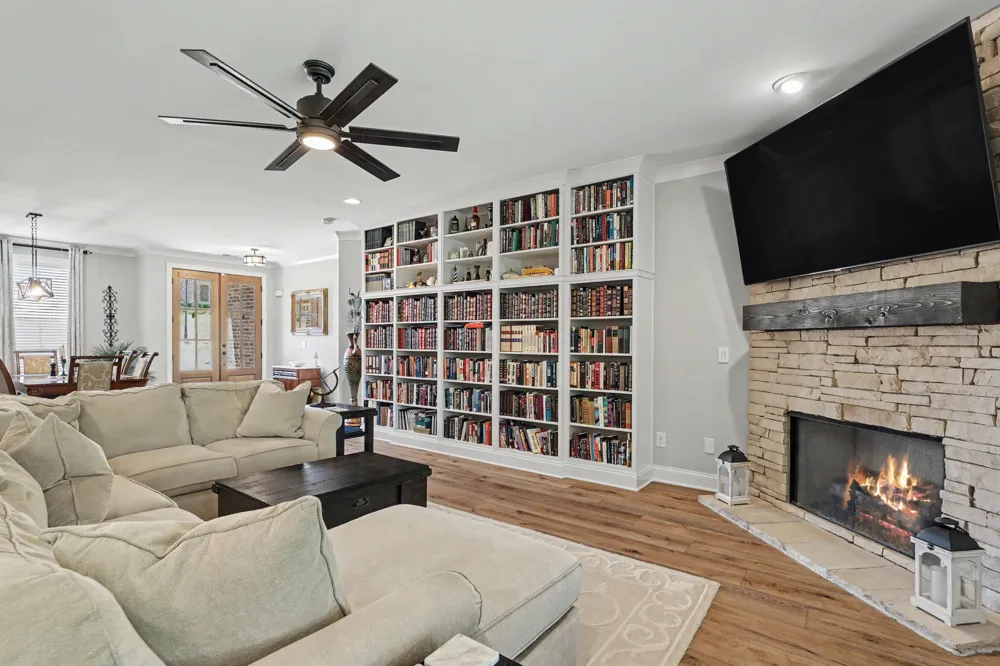 982 Luxborough Dr Hendersonville, TN 37075