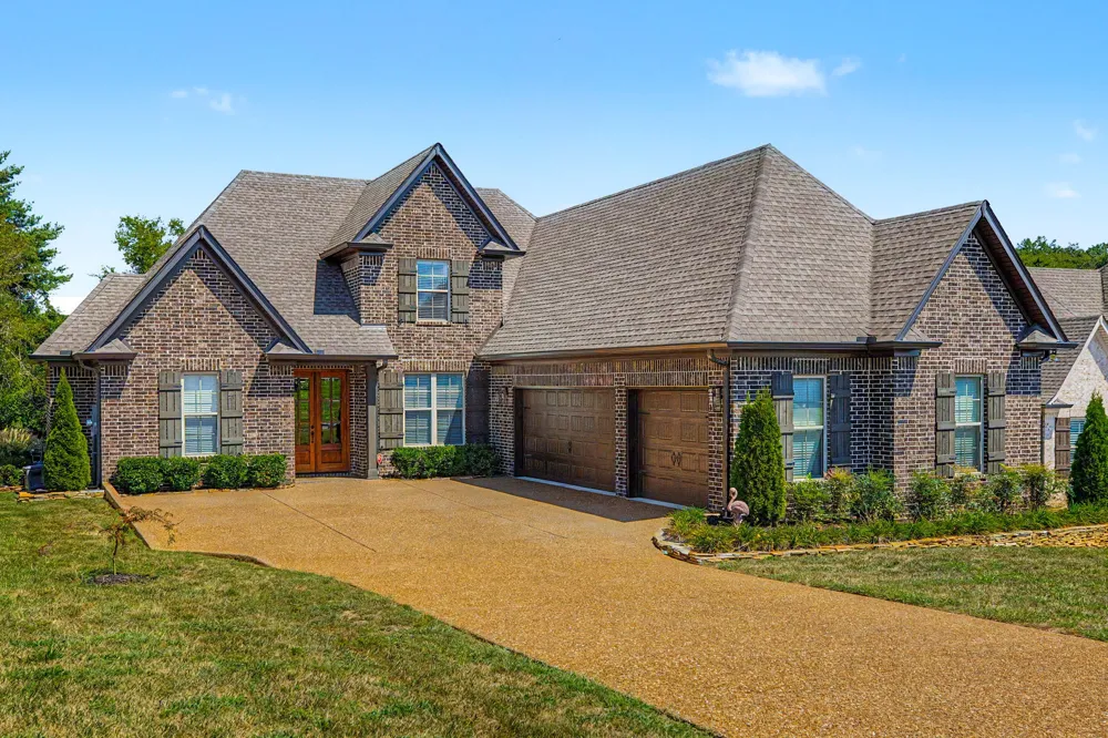 982 Luxborough Dr Hendersonville, TN 37075