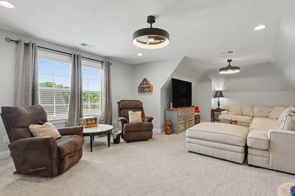 982 Luxborough Dr Hendersonville, TN 37075