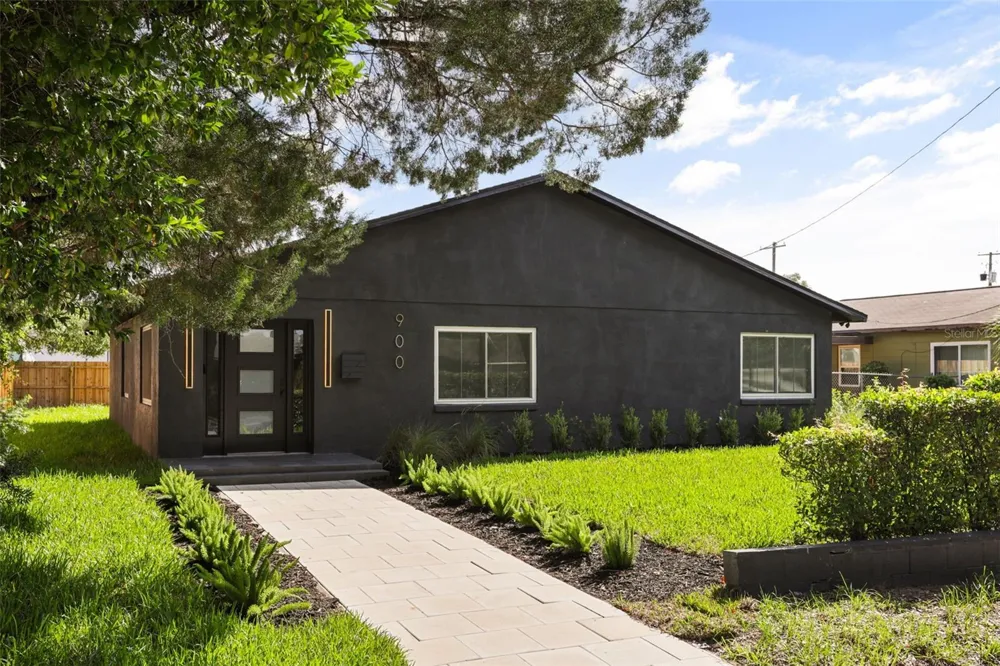 900 CARVER STREET Winter Park, FL 32789