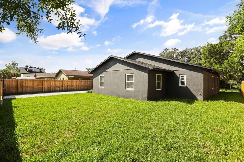 900 CARVER STREET Winter Park, FL 32789