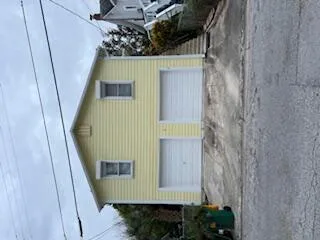 11 Parkway Street