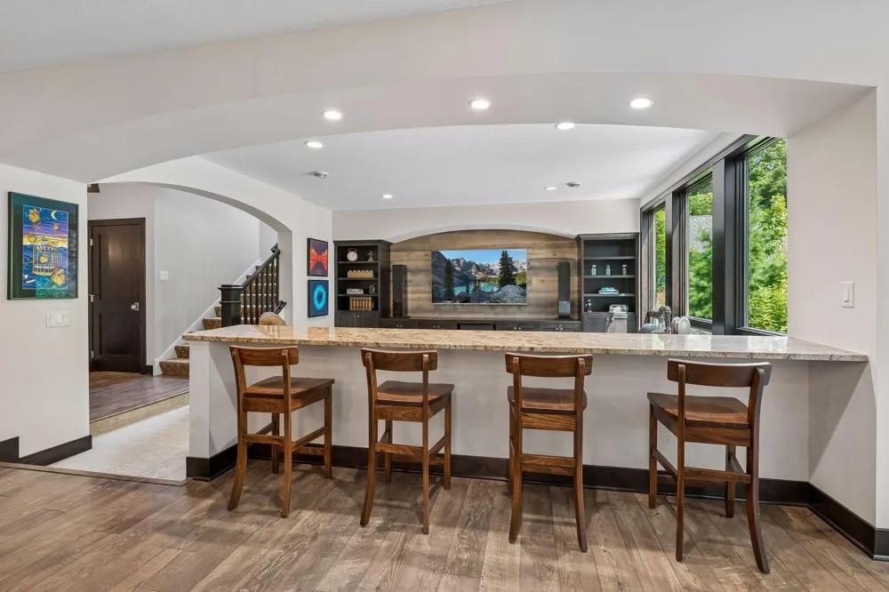 7400 Dogwood Road Chanhassen, MN 55331