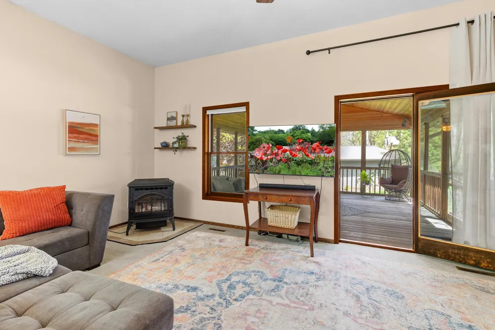 840 Hallam Avenue Mahtomedi, MN 55115
