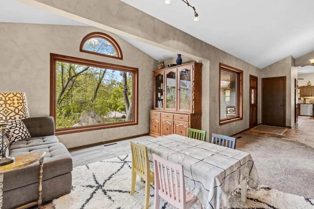 840 Hallam Avenue Mahtomedi, MN 55115