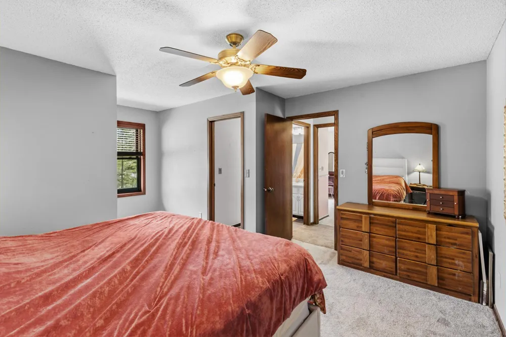 840 Hallam Avenue Mahtomedi, MN 55115