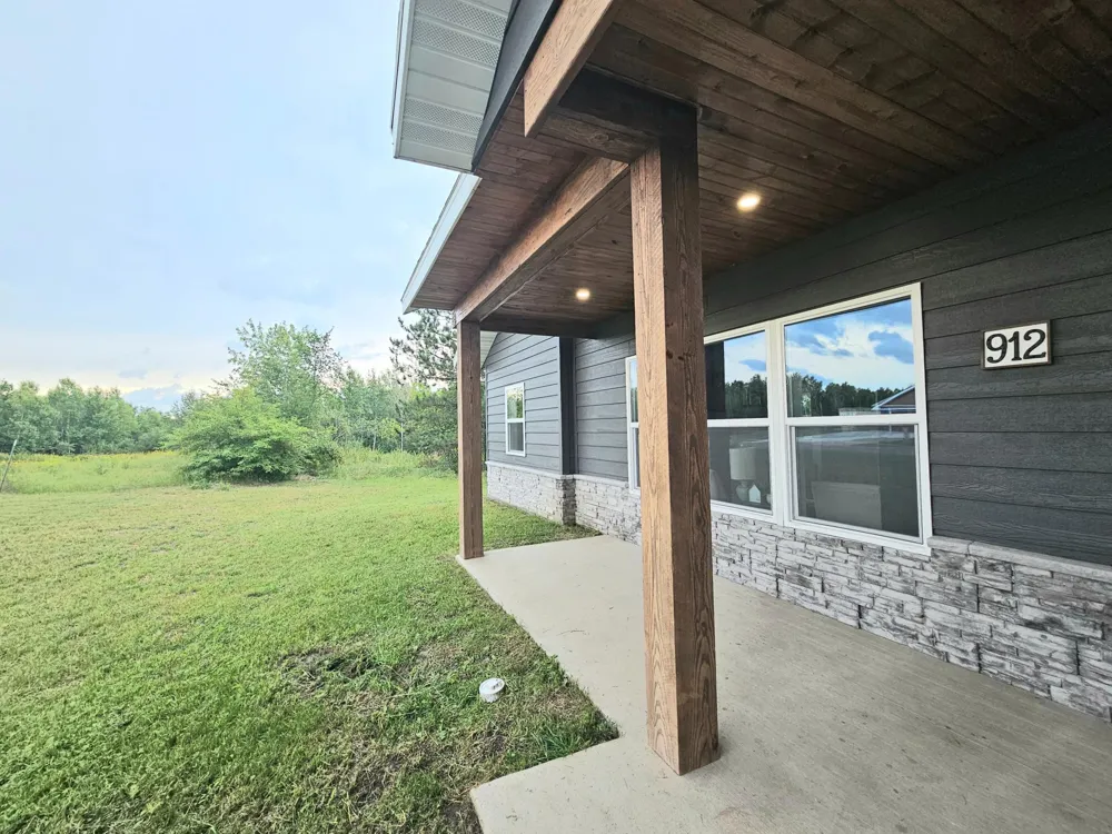 912 Carter Circle Eveleth, MN 55734