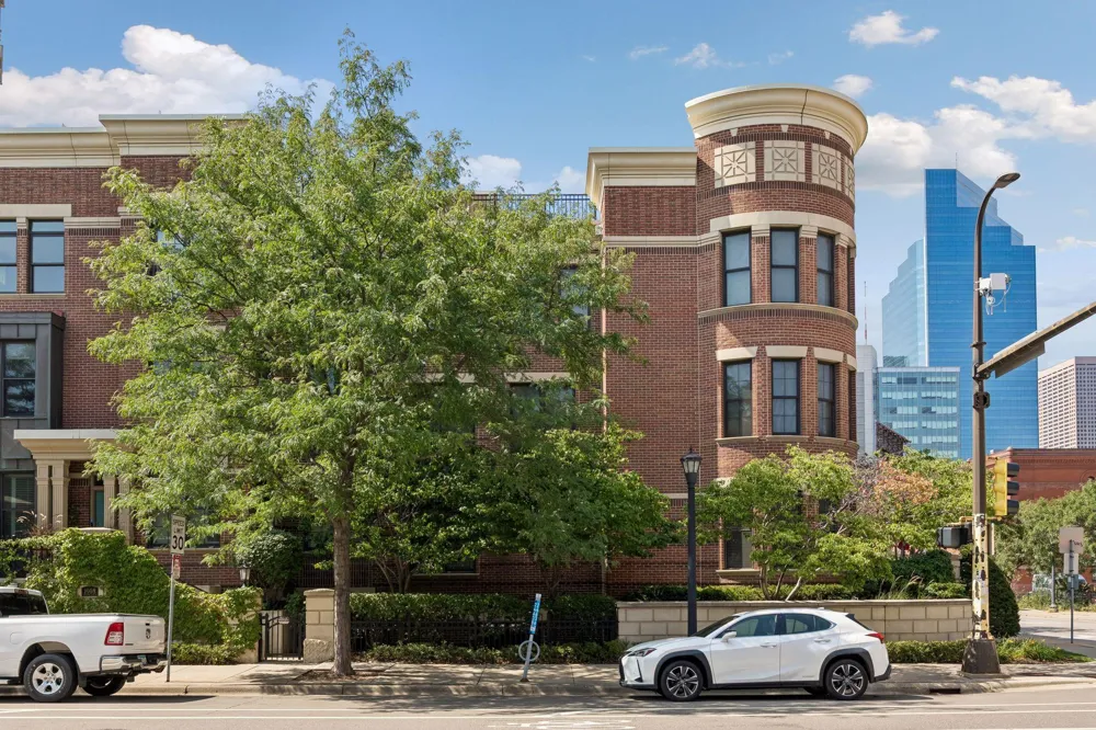 575 S 10th Street Minneapolis, MN 55404