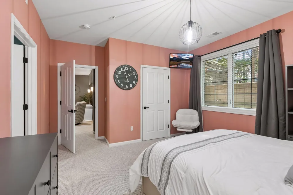575 S 10th Street Minneapolis, MN 55404