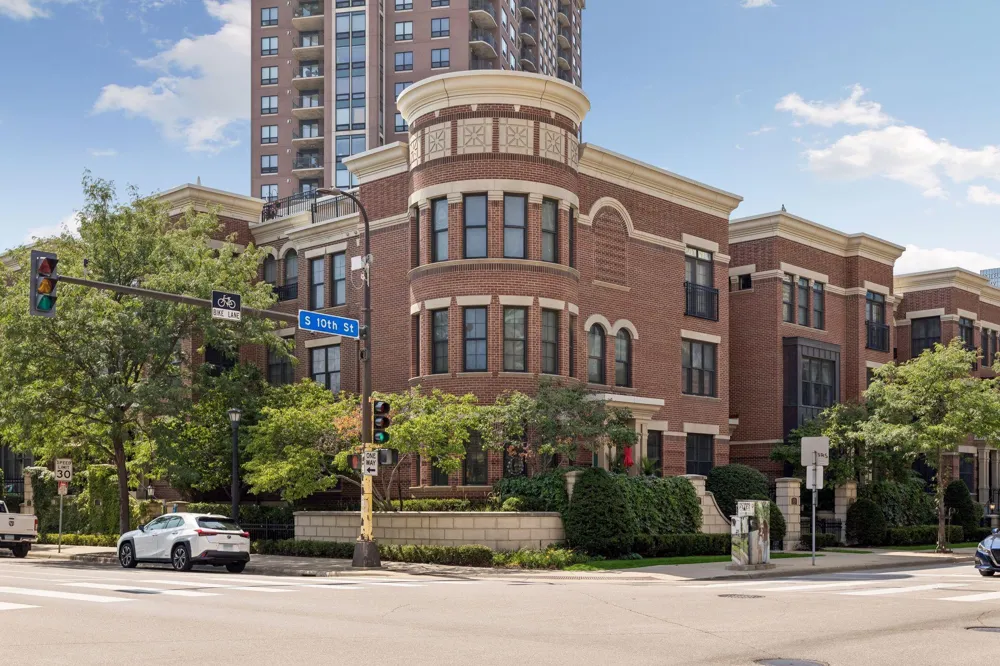 575 S 10th Street Minneapolis, MN 55404