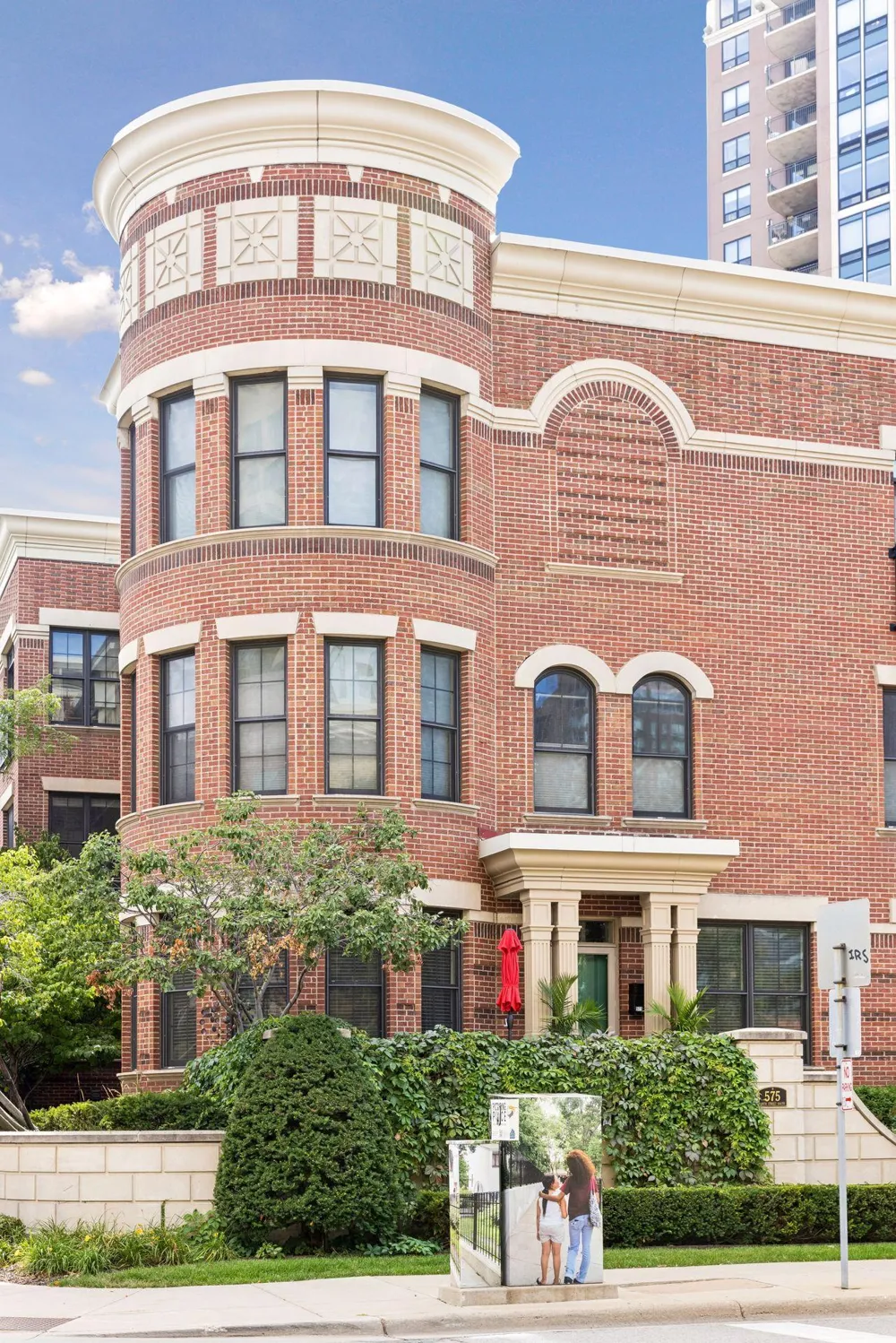 575 S 10th Street Minneapolis, MN 55404