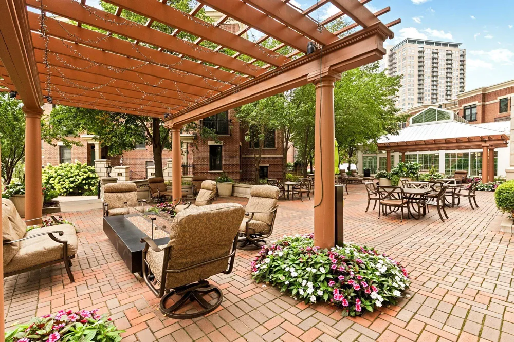 575 S 10th Street Minneapolis, MN 55404