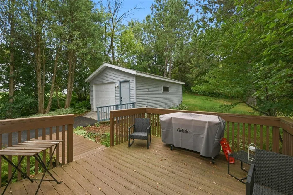128 W Quince Street Duluth, MN 55811